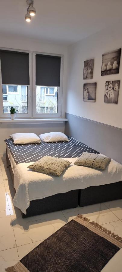 Nighthost Robotnicza 32 M248 Wroclaw Free Parking Apartman Szoba fotó