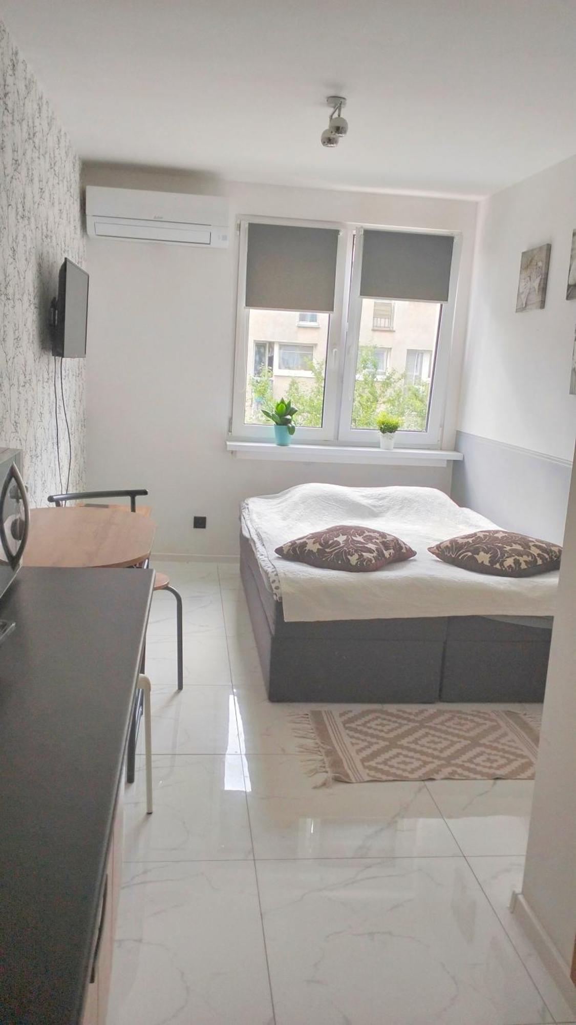 Nighthost Robotnicza 32 M248 Wroclaw Free Parking Apartman Kültér fotó